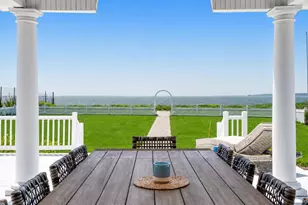 40 Laura Lee Dr, Center Moriches, NY 11934 - Photo 2