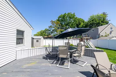 3977 Baylis Road, Seaford, NY 11783 - Photo 26