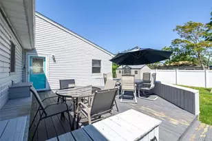 3977 Baylis Rd, Seaford, NY 11783 - Photo 30