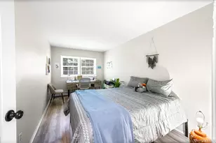 654 Village Dr, Hauppauge, NY 11788 - Photo 12