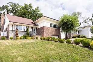 198-31 Pompeii Ave, Hollis, NY 11423 - Photo 2