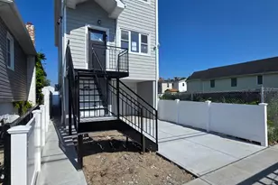 508 Beach 45 St, Far Rockaway, NY 11691 - Photo 2