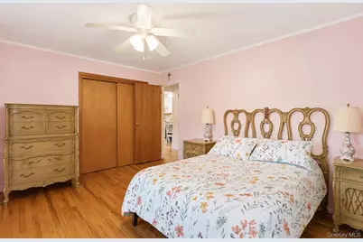 72 Dix Highway, Dix Hills, NY 11746 - Photo 12