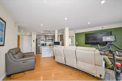 81-14 Queens Boulevard #PH6C, Elmhurst, NY 11373 - Photo 4