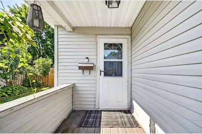 9 E Stone Street, Newburgh, NY 12550 - Photo 6