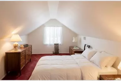 20938 Whitehall Terrace, Queens Village, NY 11427 - Photo 6