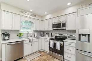 12 Oak St, Centereach, NY 11720 - Photo 2
