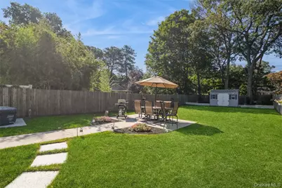 12 Oak Street, Centereach, NY 11720 - Photo 32