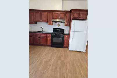 147-30 Cherry Avenue, Flushing, NY 11355 - Photo 4