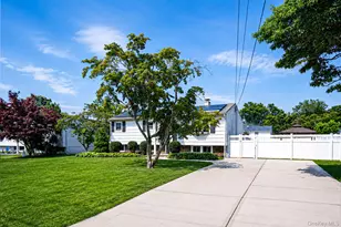 3010 Sipp Ave, Medford, NY 11763 - Photo 2