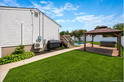 3010 Sipp Avenue, Medford, NY 11763 - Photo 26