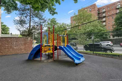 5601 Riverdale Avenue #3H, Bronx, NY 10471 - Photo 8
