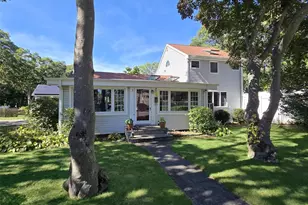 3 Broadway, Ronkonkoma, NY 11779 - Photo 2