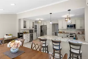 6 Stratton Ln, Stony Brook, NY 11790 - Photo 12