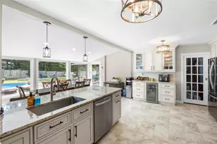 6 Stratton Ln, Stony Brook, NY 11790 - Photo 6