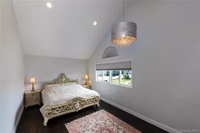 2590 Riverside Drive, Wantagh, NY 11793 - Photo 10