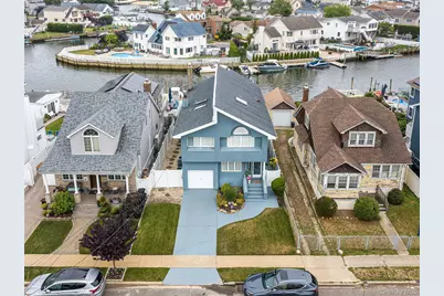 2590 Riverside Drive, Wantagh, NY 11793 - Photo 2