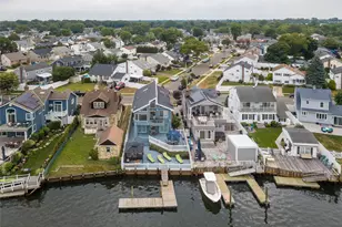 2590 Riverside Dr, Wantagh, NY 11793 - Photo 24