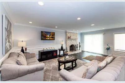 2590 Riverside Drive, Wantagh, NY 11793 - Photo 16