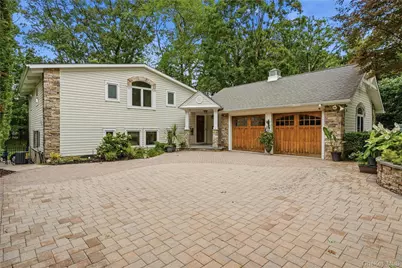 16 Sagamore Road, East Norwich, NY 11732 - Photo 1