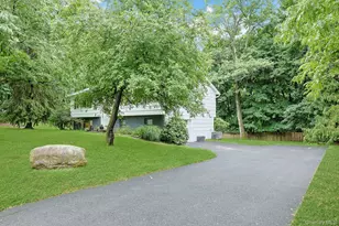 1 Long Meadow Dr, Monsey, NY 10952 - Photo 2