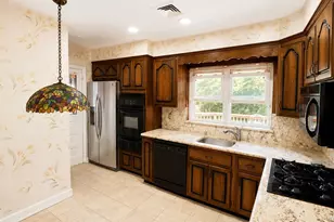 80-17 215th St, Hollis, NY 11427 - Photo 6