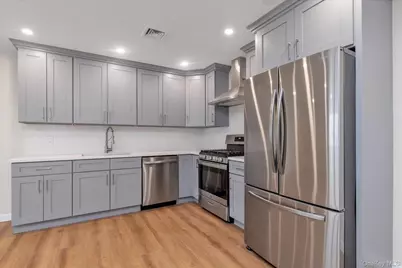 62 South Street, Oyster Bay, NY 11771 - Photo 8