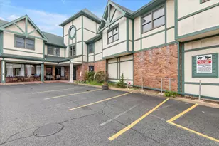 62 South St, Oyster Bay, NY 11771 - Photo 2