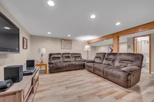 26 Patton Blvd, New Hyde Park, NY 11040 - Photo 16