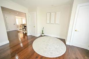 816 Gehrig Ave, Franklin Square, NY 11010 - Photo 18