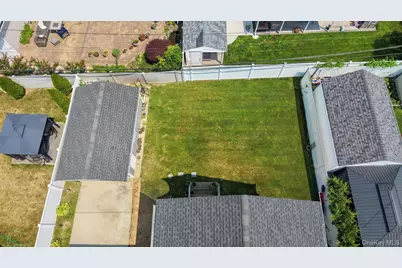816 Gehrig Avenue, Franklin Square, NY 11010 - Photo 10