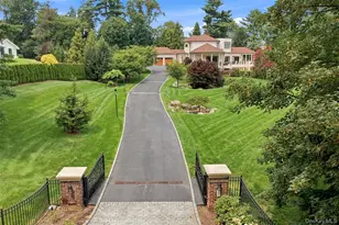 900 W Shore Rd, Mill Neck, NY 11765 - Photo 2
