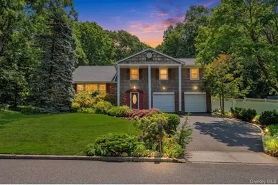 3 Spruce Circle, Farmingville, NY 11738 - Photo 2