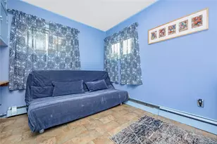2 Glow Ln, Hicksville, NY 11801 - Photo 22
