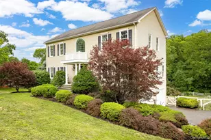 7 Fox Run, Wappingers Falls, NY 12590 - Photo 2