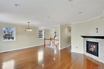 5 Crosby Place, New Rochelle, NY 10801 - Photo 1