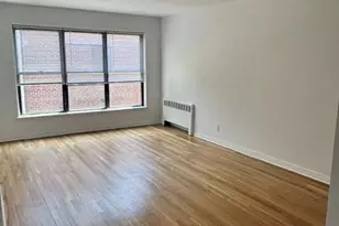 33 Van Wart Ave, White Plains, NY 10606 - Photo 2