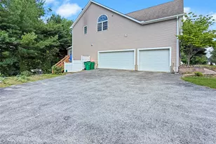 43 Regency Dr, Poughkeepsie, NY 12603 - Photo 26