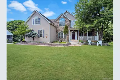 43 Regency Drive, Poughkeepsie, NY 12603 - Photo 2