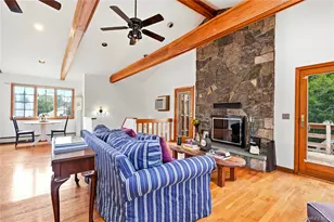 3 Finnin Pl, Bayville, NY 11709 - Photo 8