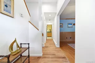 3 Finnin Pl, Bayville, NY 11709 - Photo 2