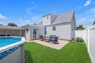 63 Lincoln Blvd, Bethpage, NY 11714 - Photo 16