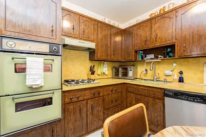 325 King Street #3I, Port Chester, NY 10573 - Photo 14