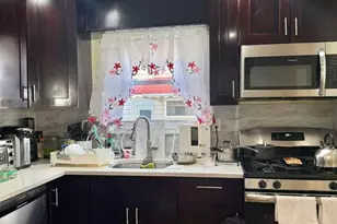 149-83 254th St, Rosedale, NY 11422 - Photo 6