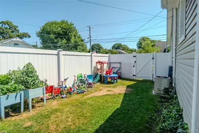 156 Fairview Avenue, Bayport, NY 11705 - Photo 14