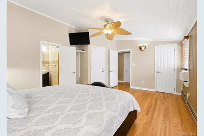 241 Terry Boulevard, Holbrook, NY 11741 - Photo 12