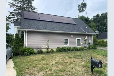 16 Oak Avenue, Riverhead, NY 11901 - Photo 2