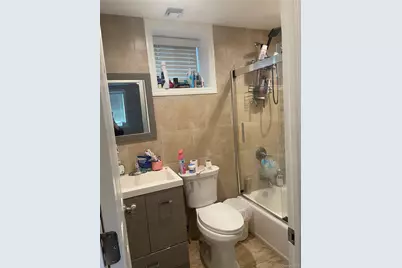 16 Oak Avenue, Riverhead, NY 11901 - Photo 6