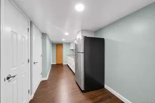 712 Edison Ave, Bronx, NY 10465 - Photo 26