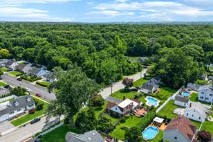 112 Lawrence Ave, Smithtown, NY 11787 - Photo 34